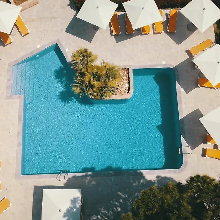 Apartahotel Le California Sagone (Corsica)