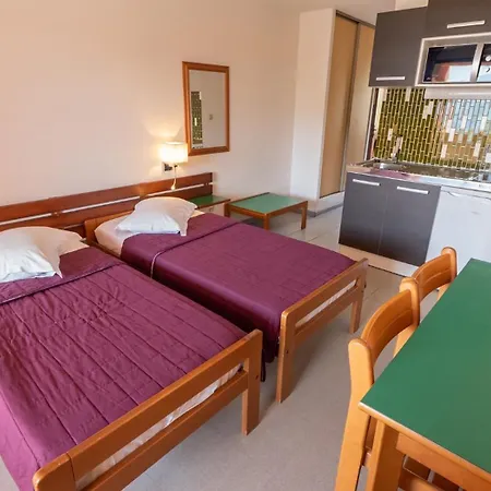 Aparthotel Le California 2*