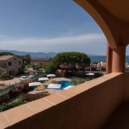 Aparthotel Le California 2*