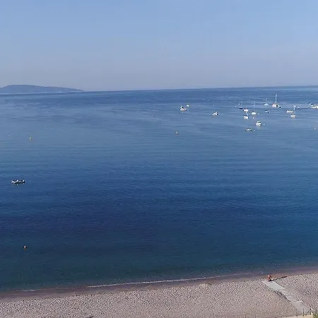 アパートホテル Le California 2*