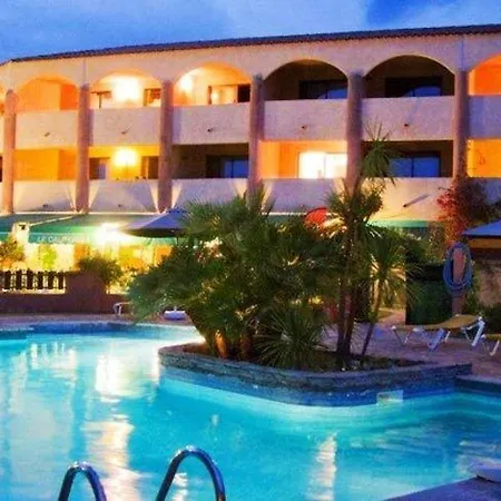 Le California アパートホテル