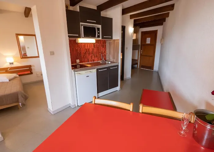 Aparthotel Le California 2*