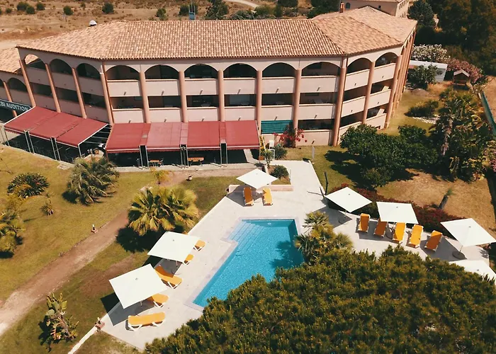 Le California Aparthotel