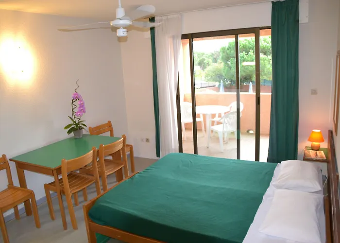 Le California Aparthotel Sagone (Corsica)