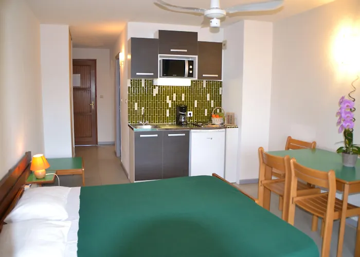 Le California Aparthotel 2*