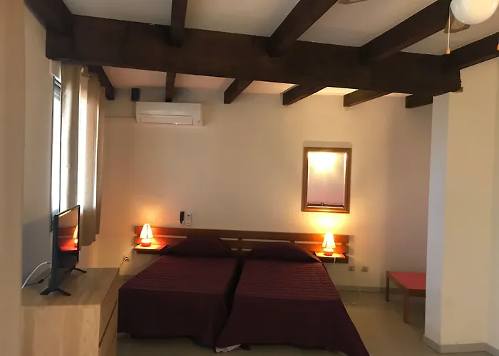 Le California 2* Sagone (Corsica)