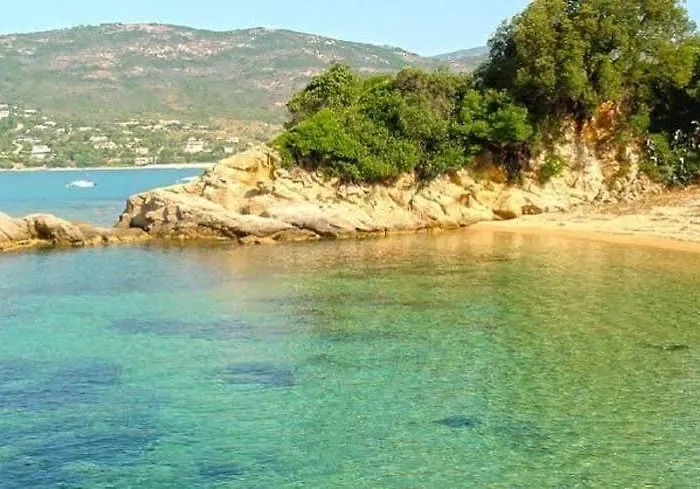 Aparthotel Le California 2*